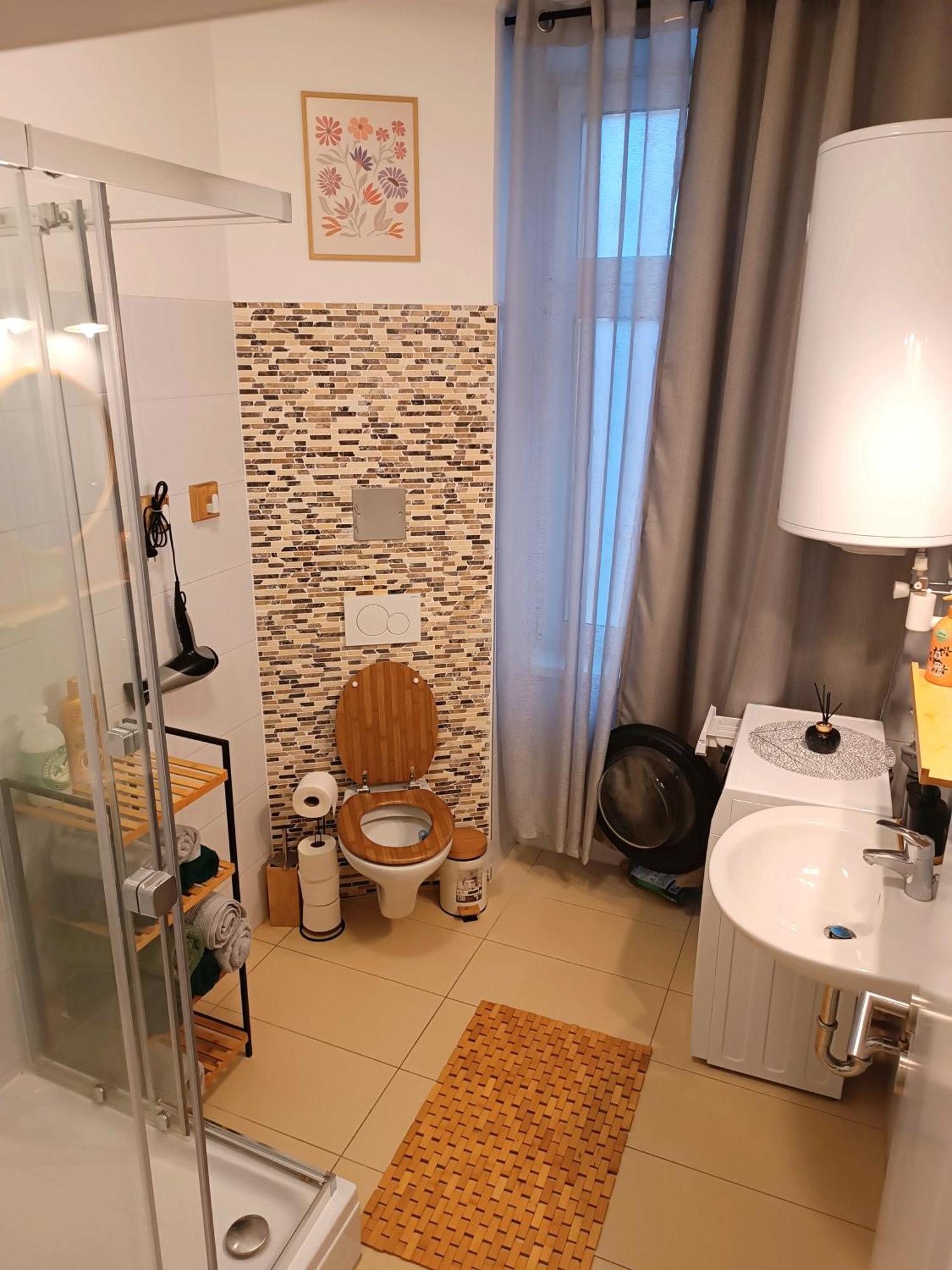 Family Apartments 2 Room'S Centre Muerzzuschlag エクステリア 写真