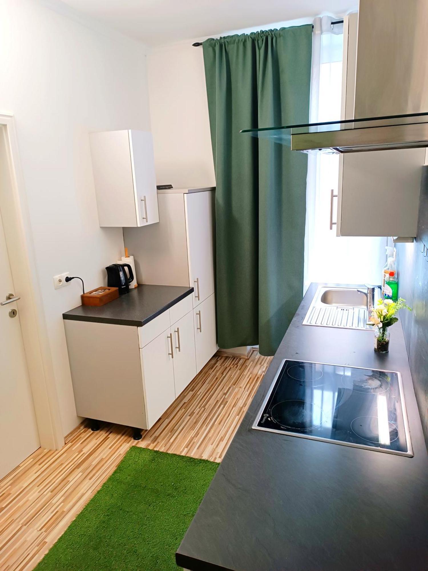 Family Apartments 2 Room'S Centre Muerzzuschlag エクステリア 写真