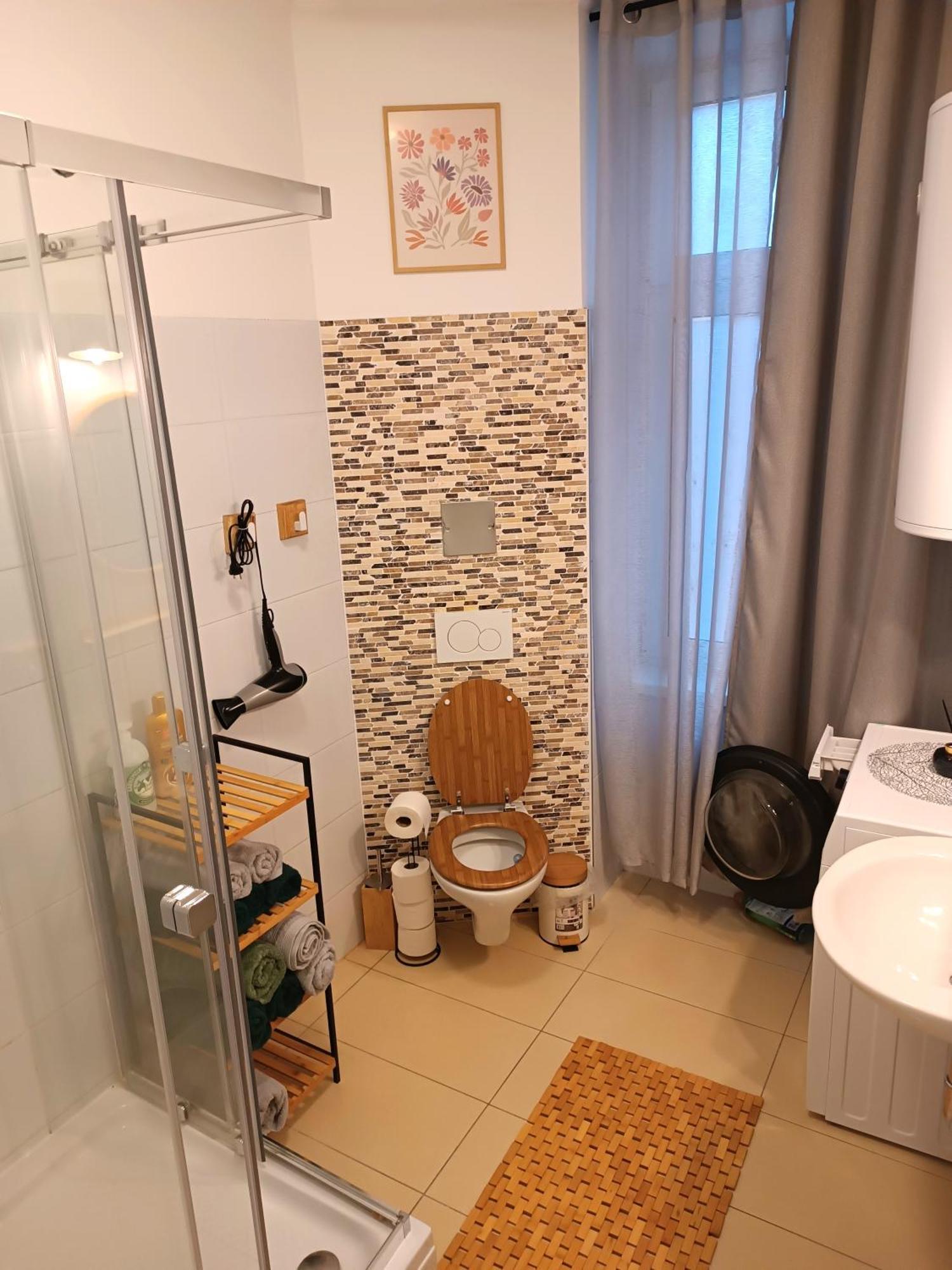 Family Apartments 2 Room'S Centre Muerzzuschlag エクステリア 写真